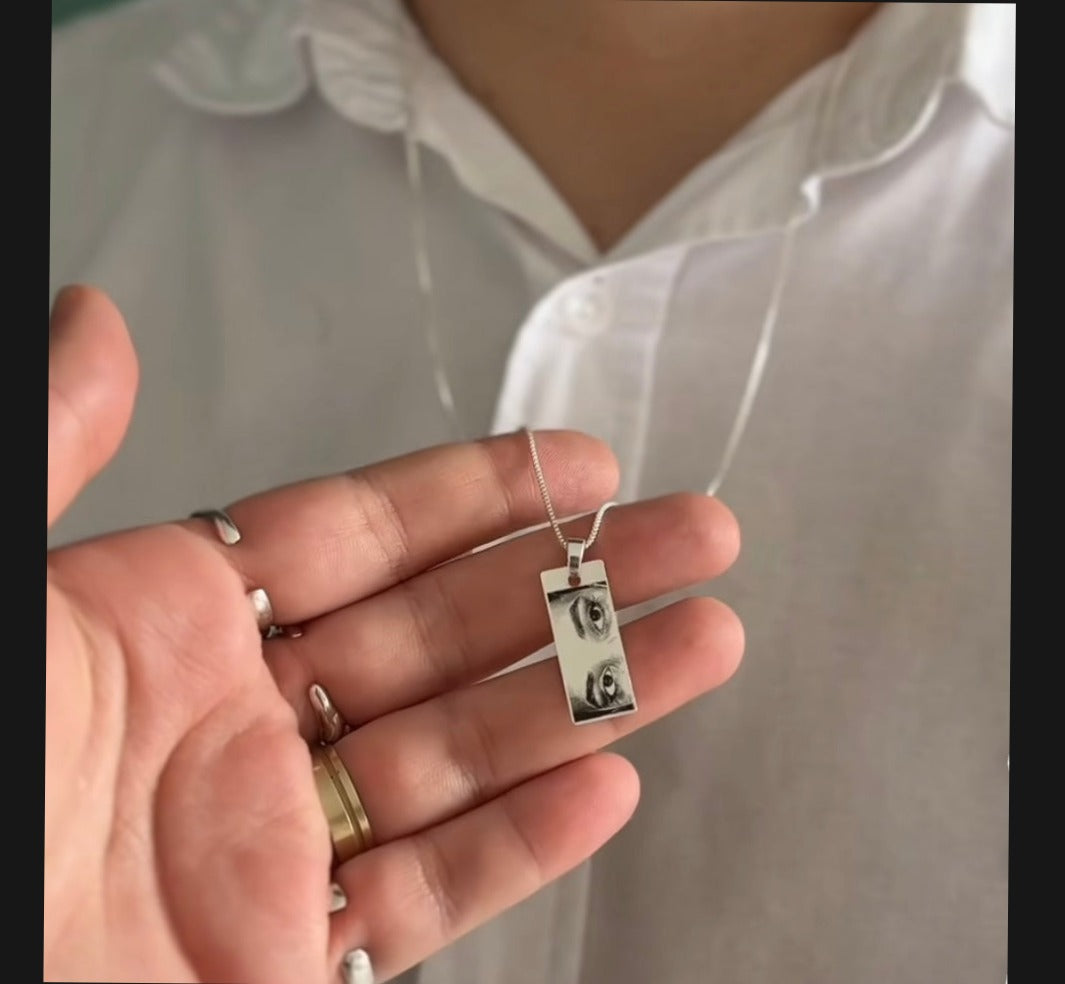 Customized Eye locket